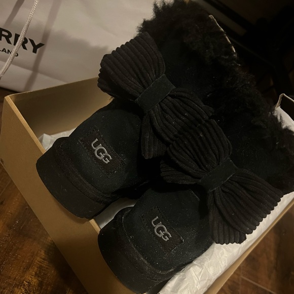 UGG boots - Picture 4 of 9